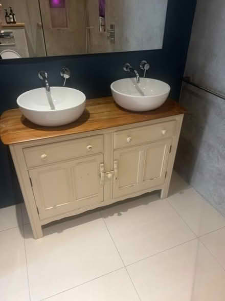 Photo of free Double vanity (Tufnell Park N19) #1
