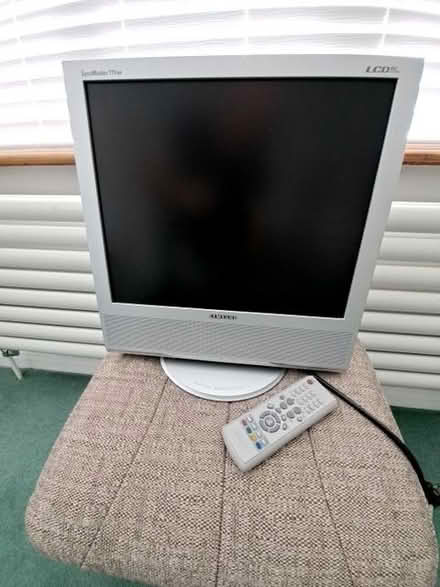 Photo of free 17in Monitor/TV (Ickleford SG5) #1