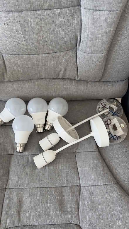 Photo of free Light fixtures pendant (TN27, Headcorn) #1