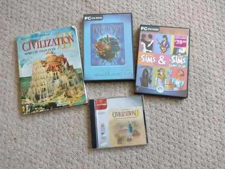 Photo of free PC CDROM games (Addiscombe CR0) #1