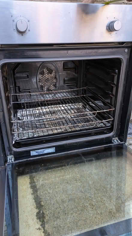 Photo of free Built in oven (PR2 fulwood) #2