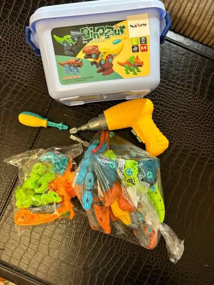 Photo of free Dinosaur toy (HA8) #1