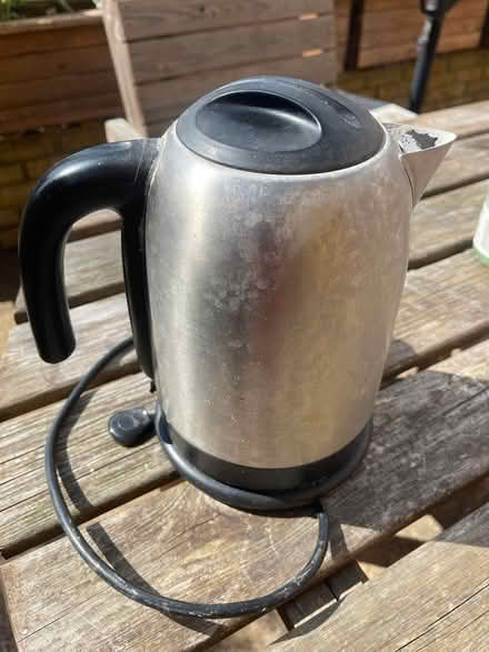 Photo of free Working Russel Hobbs kettle (OX1 (Kennington)) #1