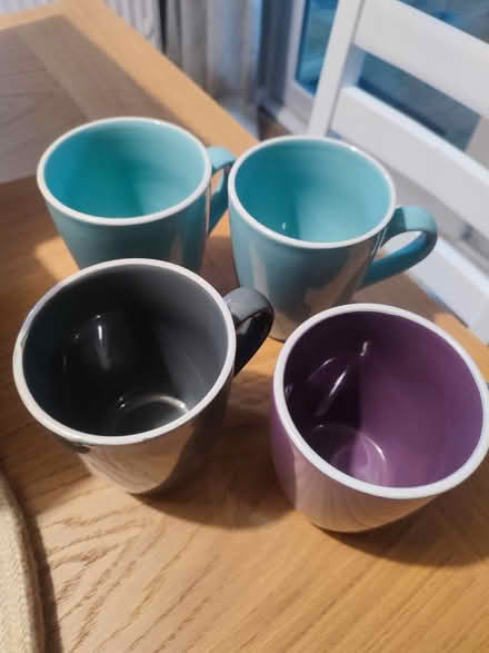 Photo of free 4 mugs (L25) #1