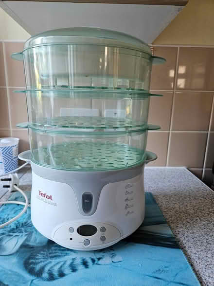 Photo of free 3 tier steamer (Ashtead) #1
