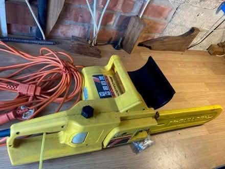 Photo of free Electric chain saw (needs new motor brushes) (Steventon OX13) #1