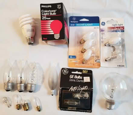 Photo of free lightbulbs (eastside Geneva) #1