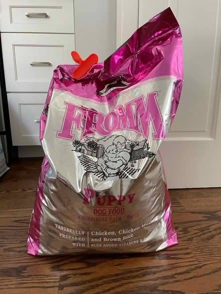 Photo of free Fromm Puppy Food (Hawthorne and Pleasant)