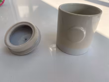 Photo of free Ceramic pot (Woodford Green IG8) #2