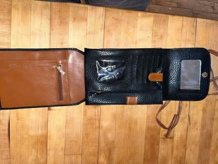 Photo of free Travel purse (Tribeca) #3