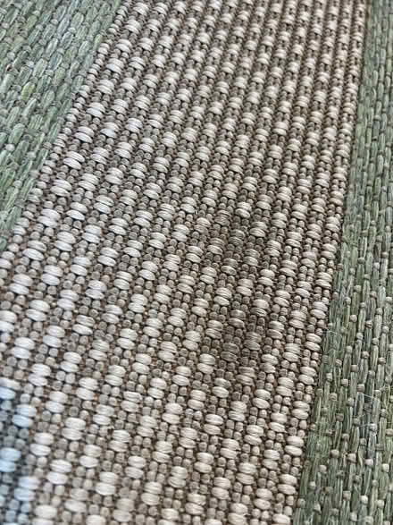 Photo of free Green rug 150x80cm (SE18) #2