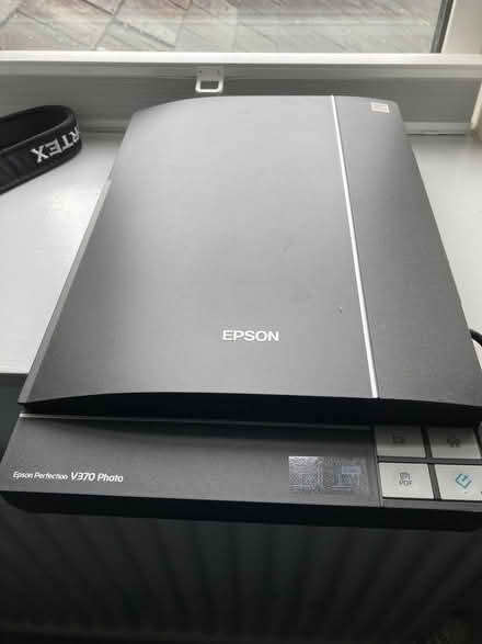 Photo of free Epson transparency scanner (Kendal LA9) #1