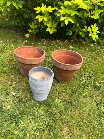Photo of free 3 pottery plant holders (Sonning RG4) #1