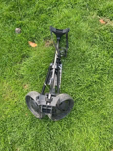 Photo of free Ladies golf cub set and trolley (Twigworth) #2