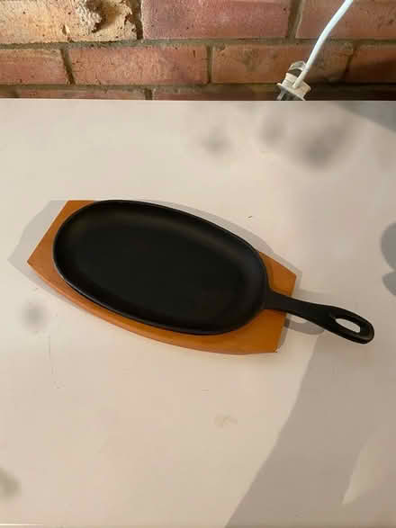 Photo of free Small skillet (Linslade LU7) #1