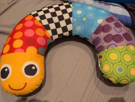 Photo of free Small tummy time pillow (HA7 Stanmore) #1