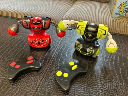 Photo of free Silverlit Robo Kombat Twin pack (HA8) #1