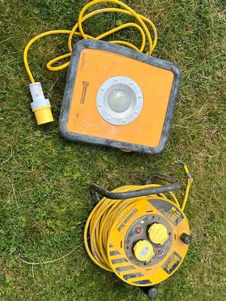 Photo of free Flood Light and Extension Lead 110v (Whitton TW3) #1