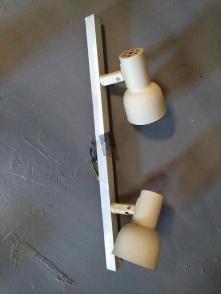 Photo of free Light Fixture (CT2) #1