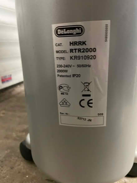 Photo of free DeLonghi plug in radiator (Sidcup DA15) #4
