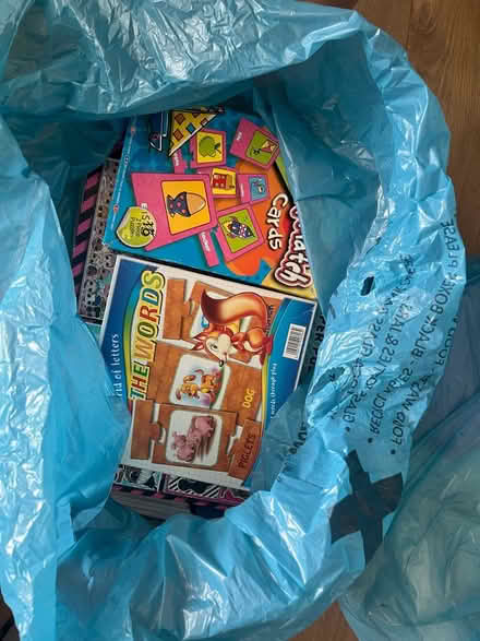 Photo of free Games books dvds (RG5 woodley) #1