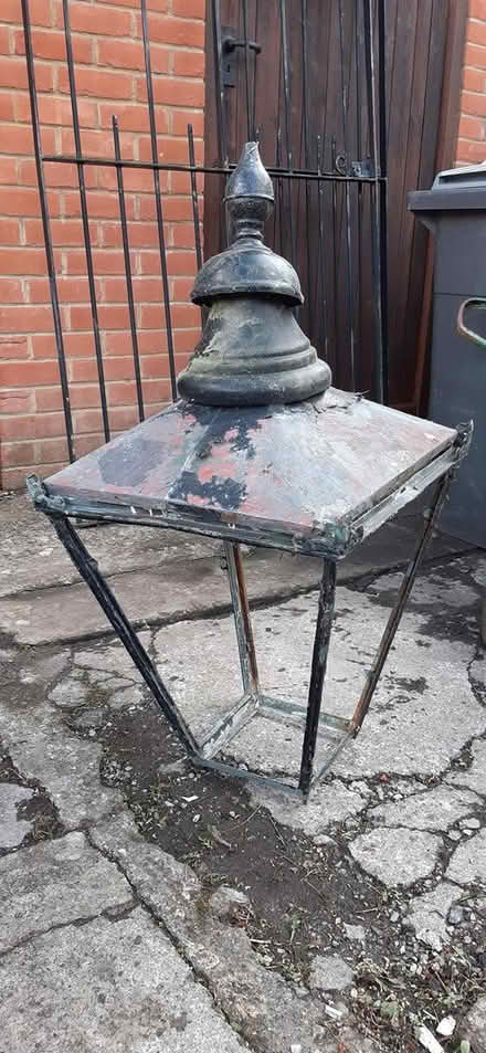 Photo of free Period Lantern (Trowbridge) #1