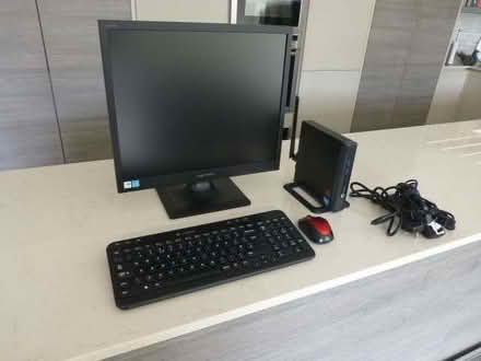 Photo of free HP Mini computer + Monitor + Keyboard & Mouse (Bath) #1