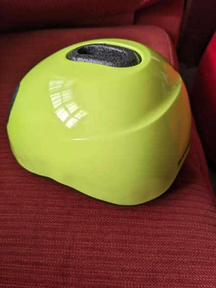 Photo of free Decathlon BTWIN Childs Cycling Helmet (Welling DA16) #2