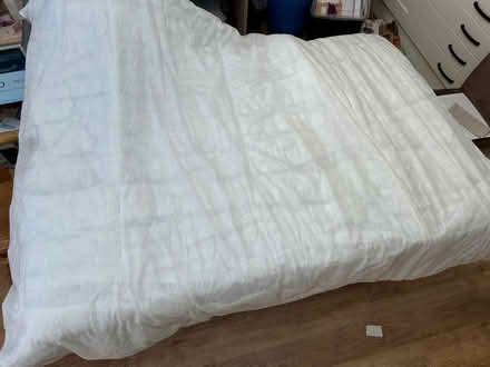 Photo of free King sized duvet (Horsforth LS18) #2