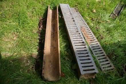 Photo of free drainage channel (tillicoultry FK13) #1