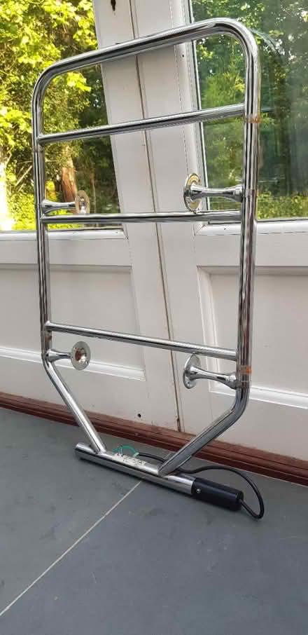 Photo of free Dimplex bathroom radiator (HP10 penn) #2