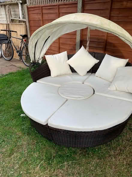 Photo of free Garden circular seat (Plains avenue ME15) #2