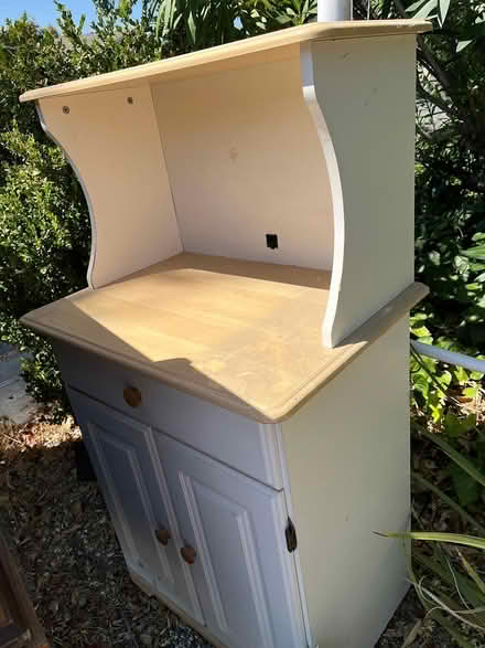 Photo of free Small white cabinet (Brookglen Dr., Saratoga) #1