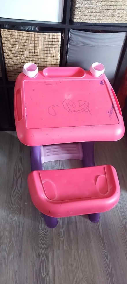 Photo of free Toddler's desk (KT12 Hersham) #2