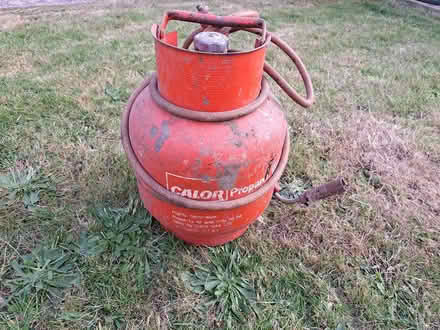 Photo of free Gas cylinder small (Trowbridge) #1