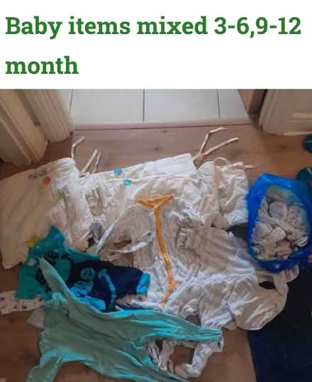Photo of free Baby items ,mixed 3-6,9-12 months (EH4) #1