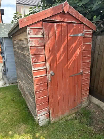 Photo of free Garden shed (KT7 - Thames Ditton) #1