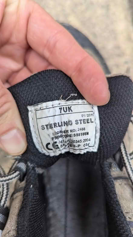 Photo of free Size 7 steel cap boots (TW9) #3