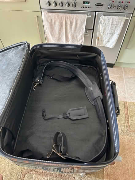 Photo of free Weekend size suitcase (Waterlooville PO7) #4