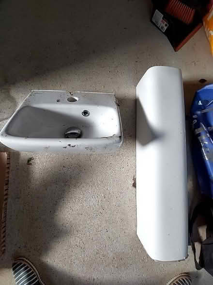 Photo of free Small sink - new (Black Squares TS22) #1