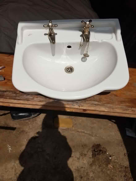 Photo of free Wash hand basin (Swyre) #1