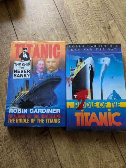 Photo of free books, mostly on The Titanic (Hove Green BN3) #4