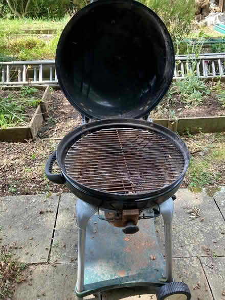 Photo of free Charcoal barbecue + starter (Thrupp) #2