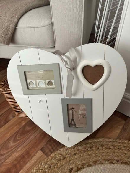 Photo of free Photo frames & memory boards (Bexley DA5) #3