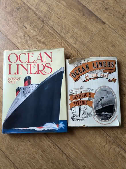 Photo of free books, mostly on The Titanic (Hove Green BN3) #3