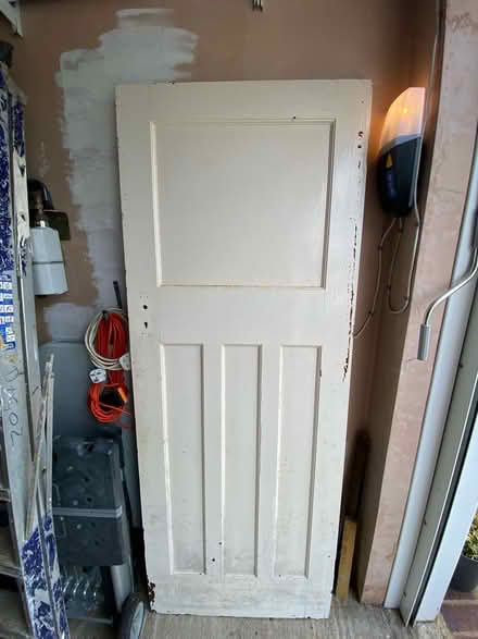 Photo of free Internal 4 panel 1930’s door (Croydon) #1