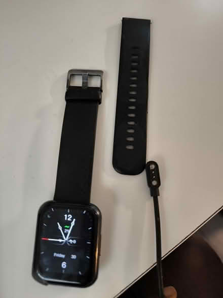 Photo of free Oraimo Watch 2 pro plus Charger (Chadwell Heath RM6) #1