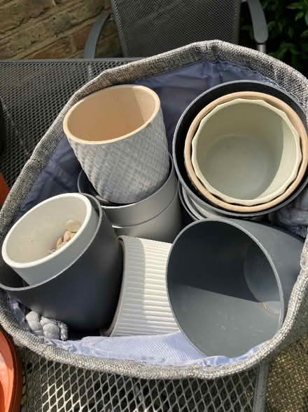 Photo of free Ceramic and plastic plant pots (Tottenham N18) #1