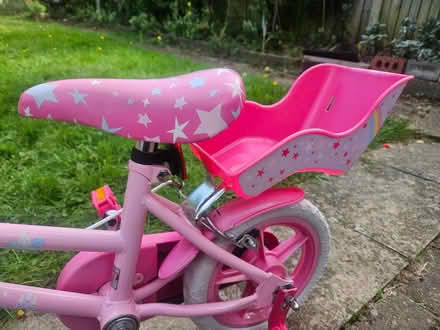 Photo of free Bicycle for girls with stabilisers (Morden SM4) #3