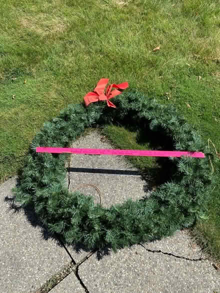 Photo of free Outdoor wreath (Beverly Hills/Hillcrest/48025) #1